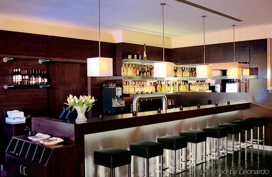 Intercityhotel Hamburg Hauptbahnhof מסעדה תמונה
