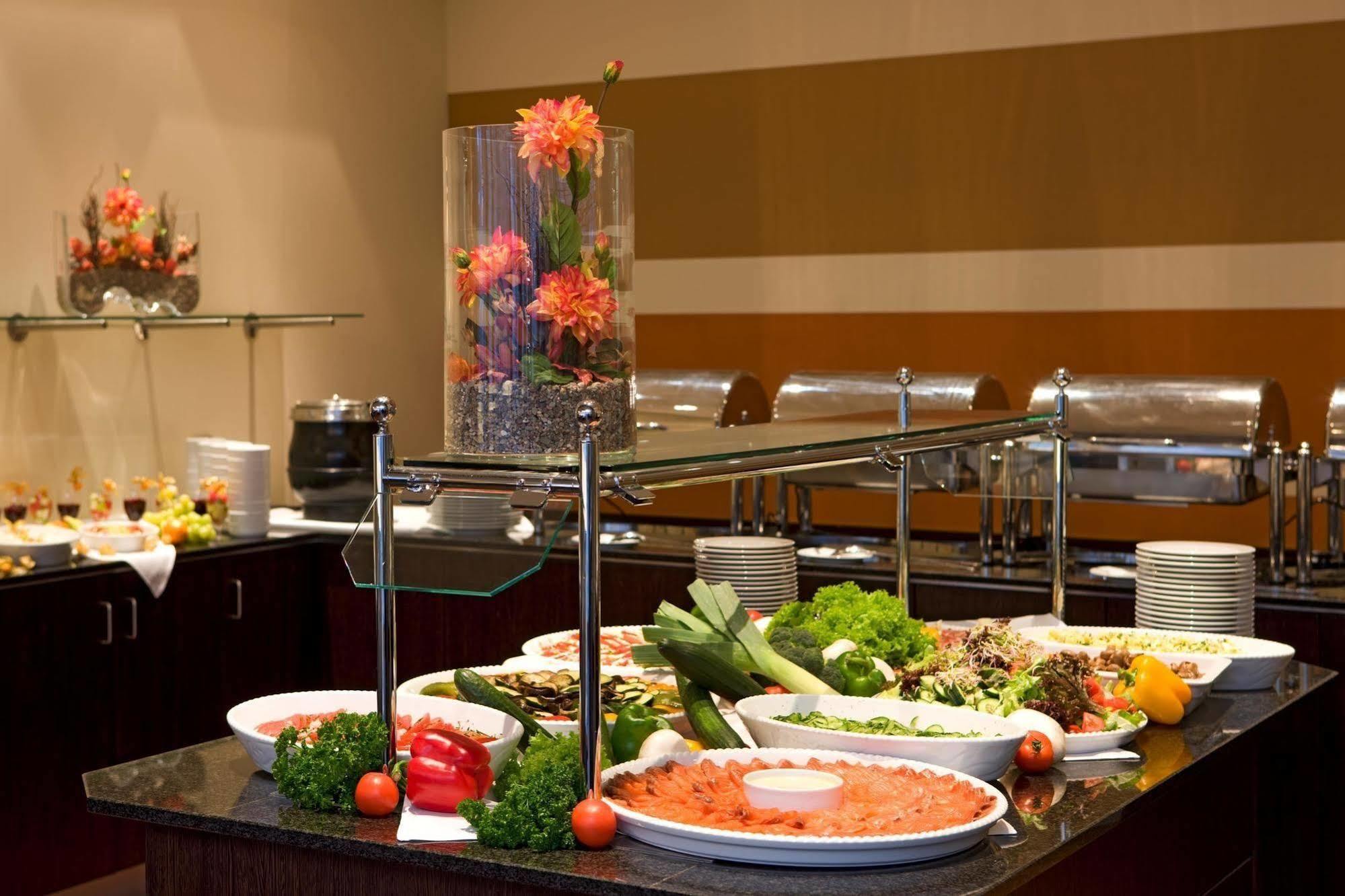 Intercityhotel Hamburg Hauptbahnhof מראה חיצוני תמונה