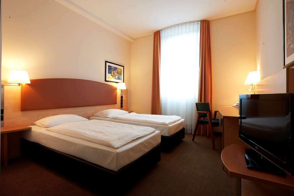 Intercityhotel Hamburg Hauptbahnhof חדר תמונה